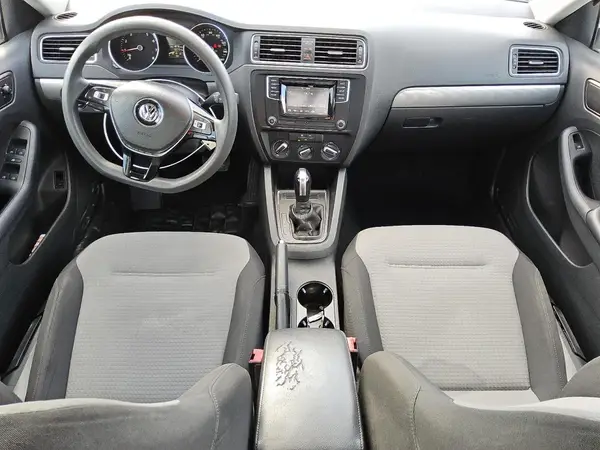 3VW2B7AJ0HM290121 2017 VOLKSWAGEN JETTA - Image 8