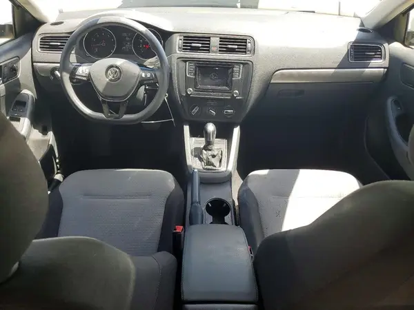 3VW2B7AJ0HM290412 2017 VOLKSWAGEN JETTA - Image 8