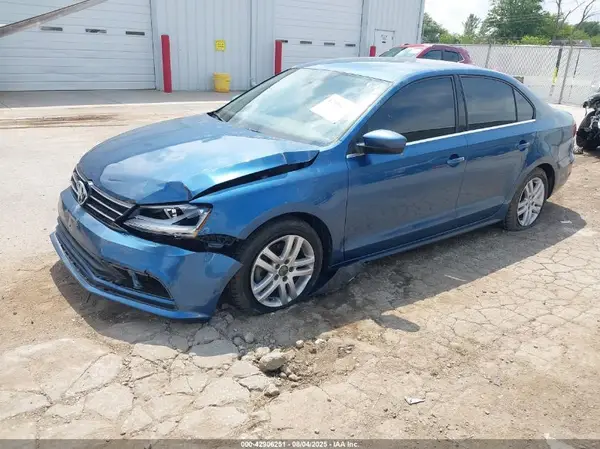 3VW2B7AJ0HM296954 2017 VOLKSWAGEN JETTA - Image 2