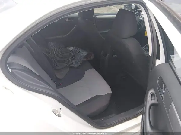 3VW2B7AJ0HM306348 2017 VOLKSWAGEN JETTA - Image 8