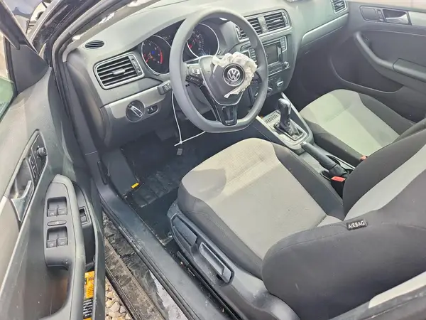 3VW2B7AJ0HM329077 2017 VOLKSWAGEN JETTA - Image 8