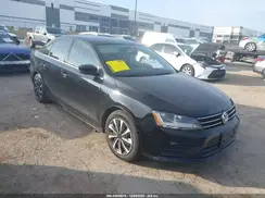3VW2B7AJ0HM332111 2017 VOLKSWAGEN JETTA
