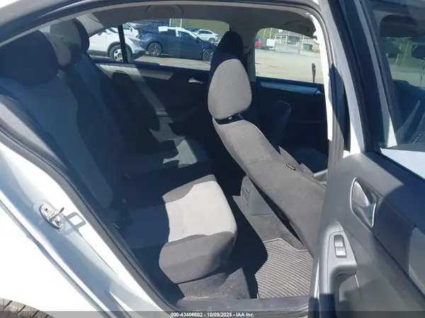 3VW2B7AJ0HM334294 2017 VOLKSWAGEN JETTA - Image 8
