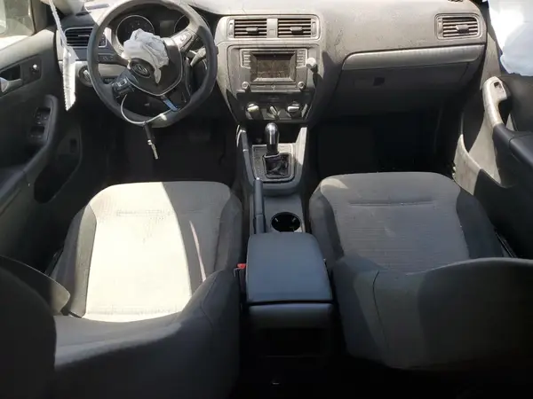 3VW2B7AJ0HM334425 2017 VOLKSWAGEN JETTA - Image 8