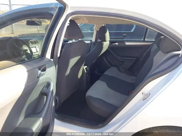 3VW2B7AJ0HM339043 2017 VOLKSWAGEN JETTA - Image 8