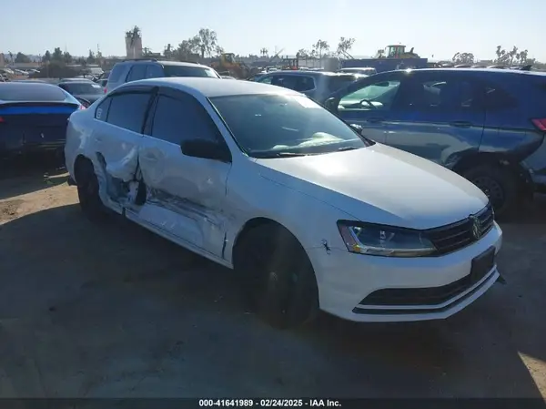 3VW2B7AJ0HM339821 2017 VOLKSWAGEN JETTA - Image 1