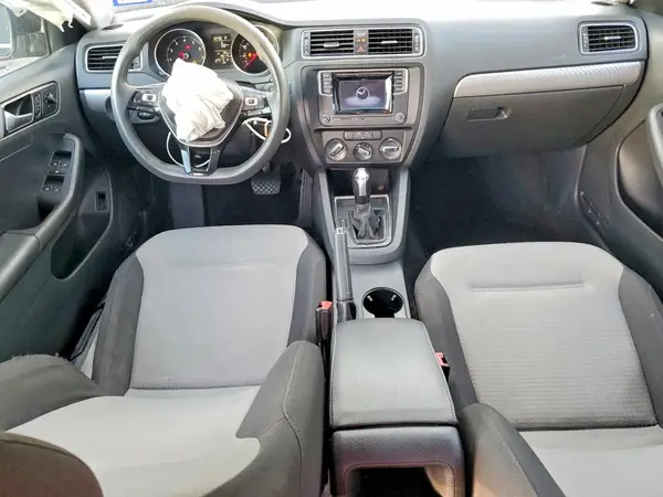 3VW2B7AJ0HM358935 2017 VOLKSWAGEN JETTA - Image 8