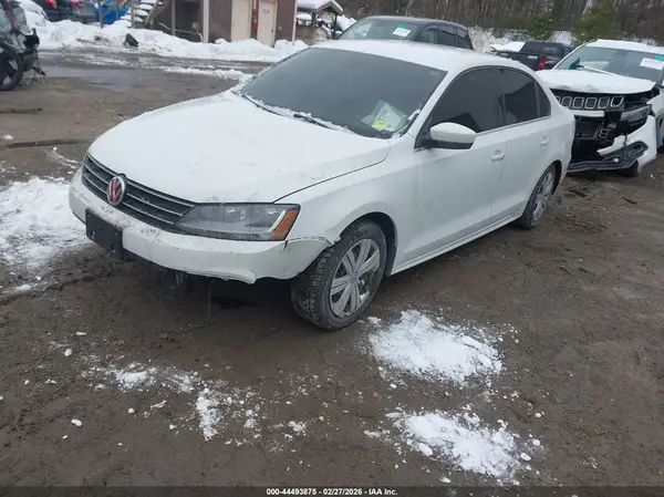 3VW2B7AJ0HM363889 2017 VOLKSWAGEN JETTA - Image 2
