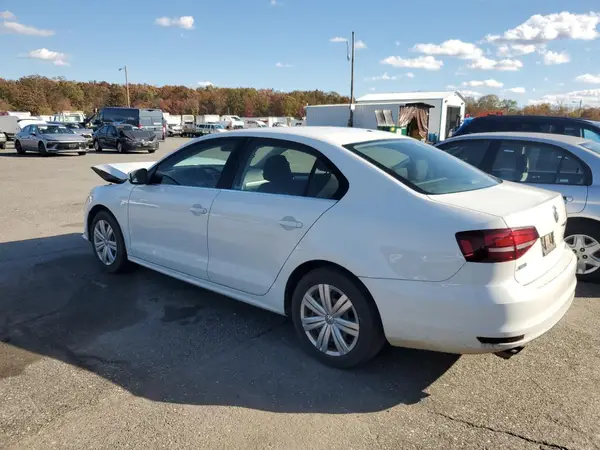 3VW2B7AJ0HM369563 2017 VOLKSWAGEN JETTA - Image 2