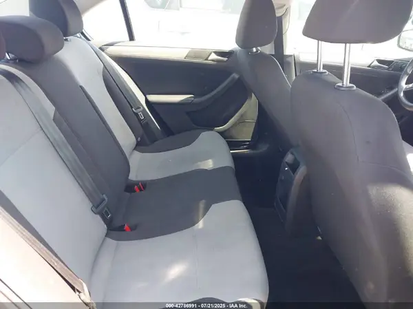 3VW2B7AJ0HM370440 2017 VOLKSWAGEN JETTA - Image 8
