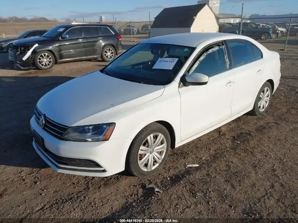 3VW2B7AJ0HM374620 2017 VOLKSWAGEN JETTA - Image 2