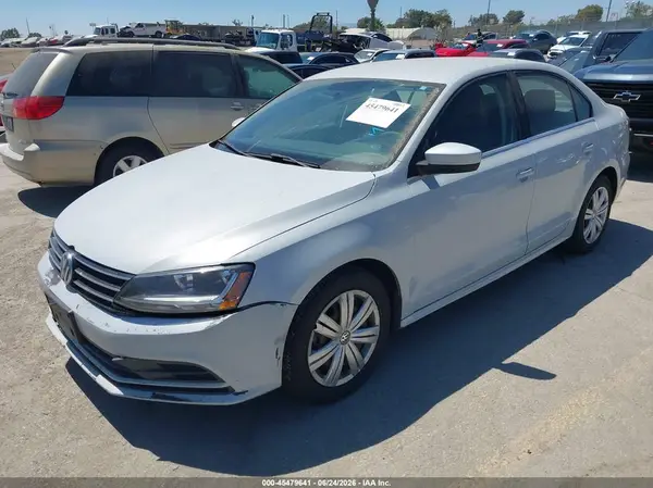 3VW2B7AJ0HM377033 2017 VOLKSWAGEN JETTA - Image 2