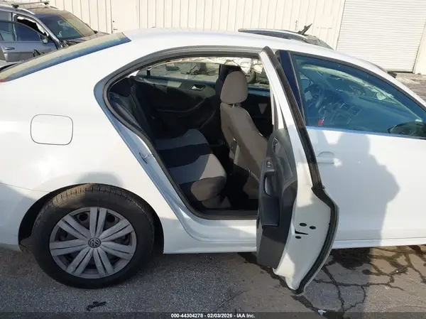 3VW2B7AJ0HM386492 2017 VOLKSWAGEN JETTA - Image 8