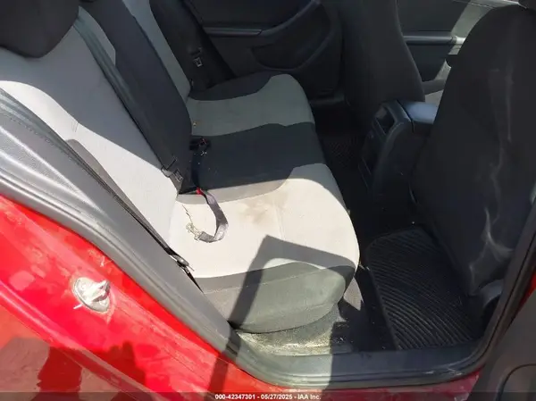 3VW2B7AJ0HM389750 2017 VOLKSWAGEN JETTA - Image 8