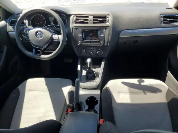 3VW2B7AJ0HM389828 2017 VOLKSWAGEN JETTA - Image 8
