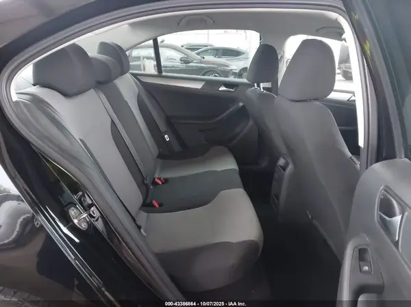 3VW2B7AJ0HM393216 2017 VOLKSWAGEN JETTA - Image 8