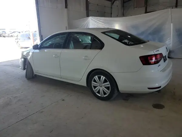 3VW2B7AJ0HM402884 2017 VOLKSWAGEN JETTA - Image 2