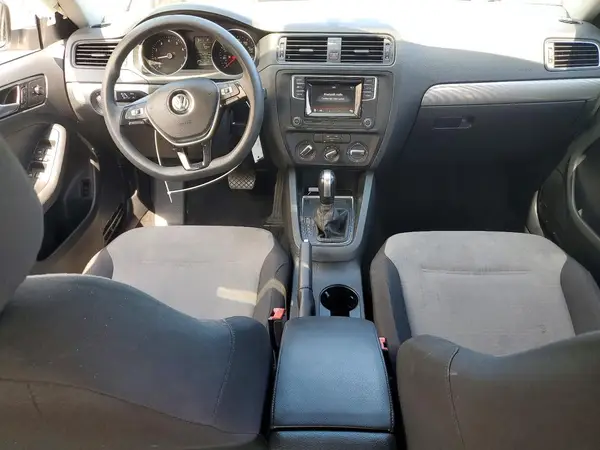 3VW2B7AJ0HM403985 2017 VOLKSWAGEN JETTA - Image 8
