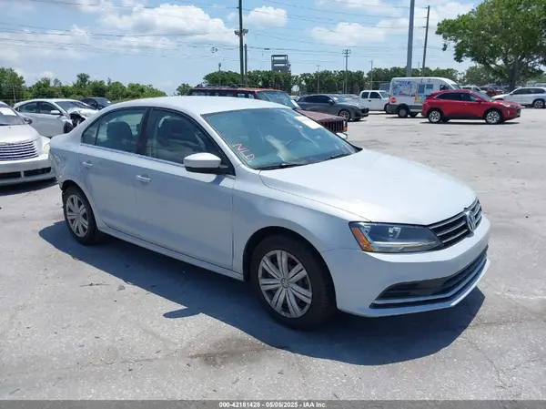 3VW2B7AJ0HM405249 2017 VOLKSWAGEN JETTA - Image 1