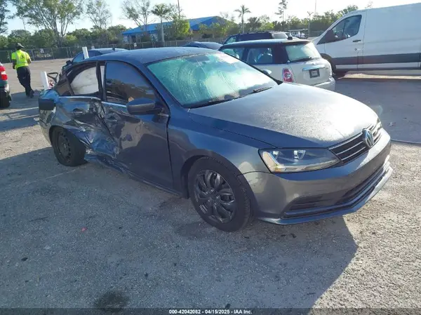 3VW2B7AJ0HM405915 2017 VOLKSWAGEN JETTA - Image 1