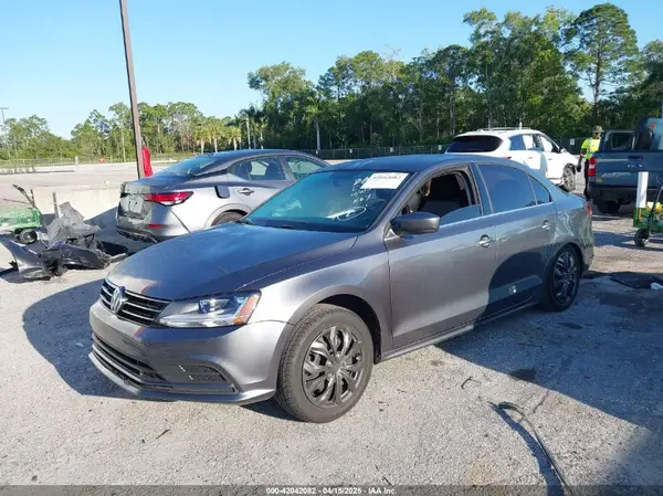 3VW2B7AJ0HM405915 2017 VOLKSWAGEN JETTA - Image 2