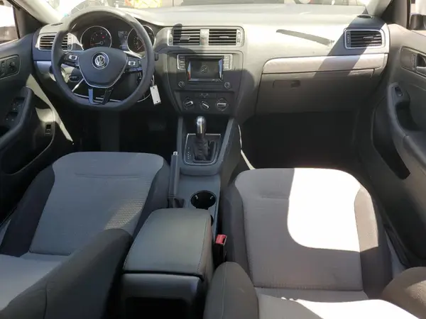 3VW2B7AJ0HM410483 2017 VOLKSWAGEN JETTA - Image 8