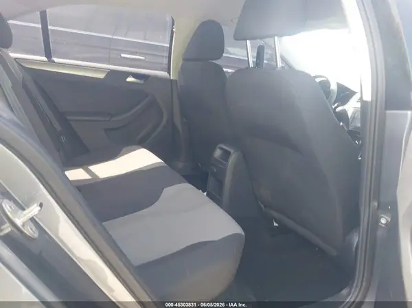 3VW2B7AJ0JM206692 2018 VOLKSWAGEN JETTA - Image 8
