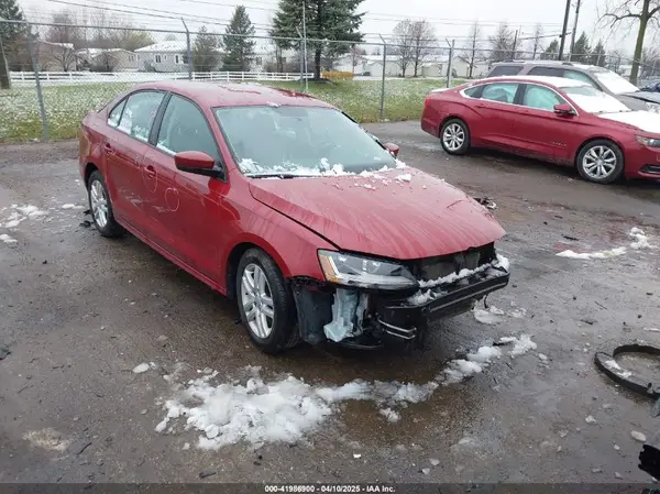 3VW2B7AJ0JM206949 2018 VOLKSWAGEN JETTA - Image 1