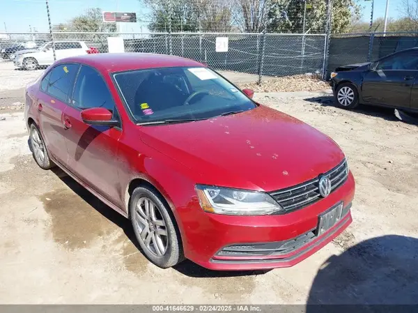 3VW2B7AJ0JM215862 2018 VOLKSWAGEN JETTA - Image 1