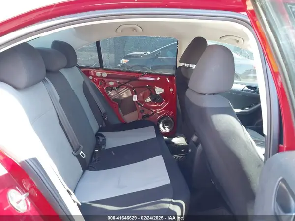 3VW2B7AJ0JM215862 2018 VOLKSWAGEN JETTA - Image 8