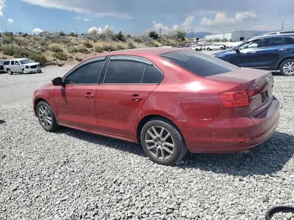 3VW2B7AJ0JM220589 2018 VOLKSWAGEN JETTA - Image 2