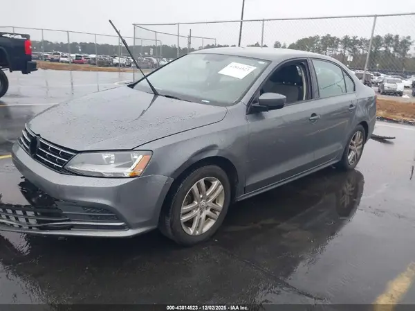 3VW2B7AJ0JM242852 2018 VOLKSWAGEN JETTA - Image 2