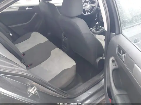 3VW2B7AJ0JM242852 2018 VOLKSWAGEN JETTA - Image 8