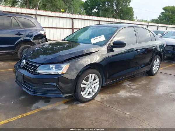 3VW2B7AJ0JM244519 2018 VOLKSWAGEN JETTA - Image 2