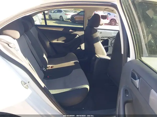 3VW2B7AJ0JM244844 2018 VOLKSWAGEN JETTA - Image 8