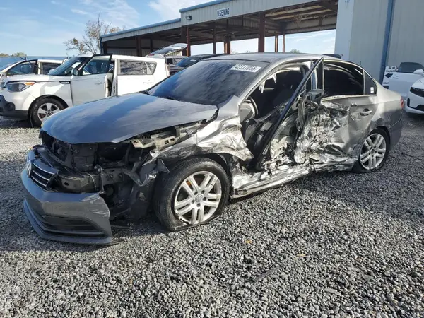 3VW2B7AJ0JM245864 2018 VOLKSWAGEN JETTA - Image 1