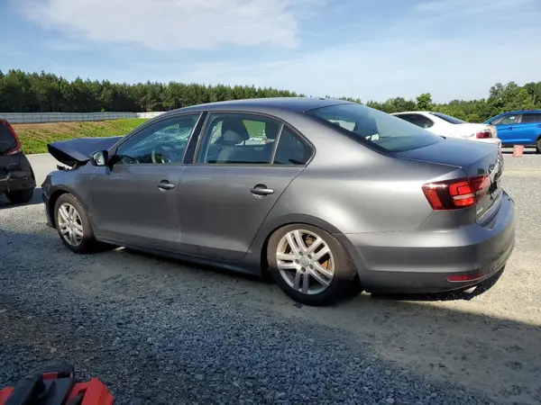 3VW2B7AJ0JM246268 2018 VOLKSWAGEN JETTA - Image 2