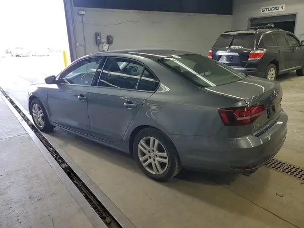 3VW2B7AJ0JM247680 2018 VOLKSWAGEN JETTA - Image 2