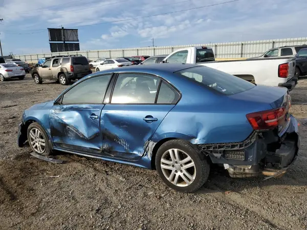 3VW2B7AJ0JM252720 2018 VOLKSWAGEN JETTA - Image 2
