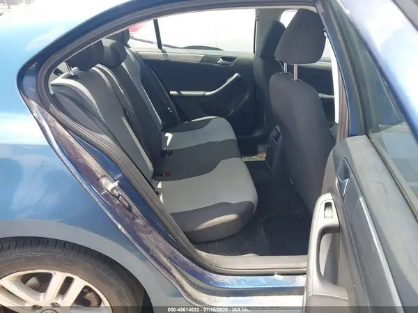 3VW2B7AJ0JM258131 2018 VOLKSWAGEN JETTA - Image 8