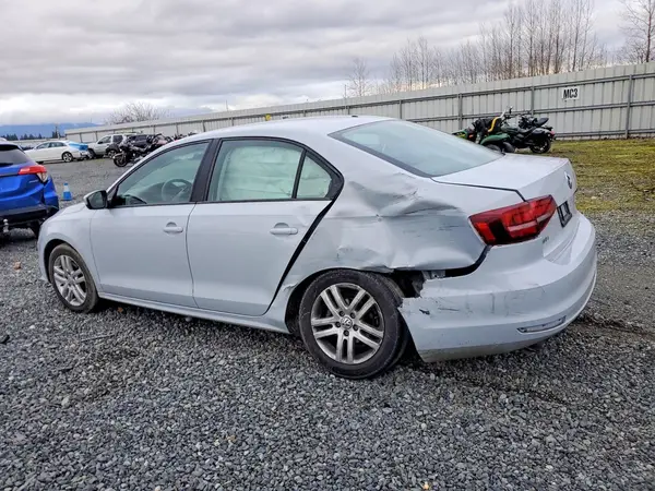 3VW2B7AJ0JM258503 2018 VOLKSWAGEN JETTA - Image 2