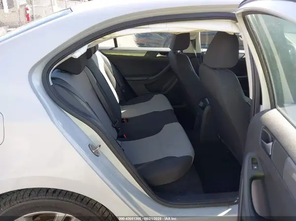 3VW2B7AJ0JM259635 2018 VOLKSWAGEN JETTA - Image 8