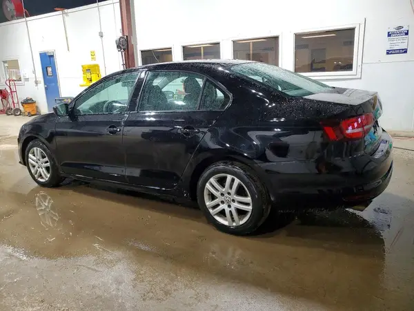 3VW2B7AJ0JM259781 2018 VOLKSWAGEN JETTA - Image 2