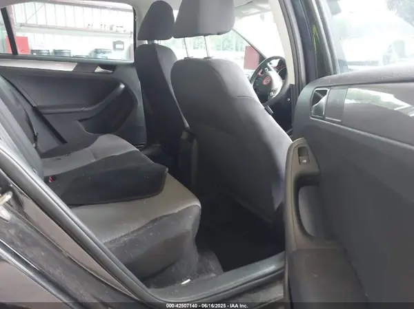 3VW2B7AJ0JM263300 2018 VOLKSWAGEN JETTA - Image 8