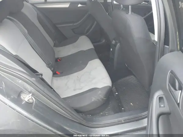 3VW2B7AJ1HM211555 2017 VOLKSWAGEN JETTA - Image 8