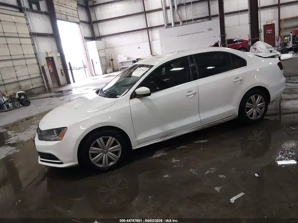 3VW2B7AJ1HM215492 2017 VOLKSWAGEN JETTA - Image 2