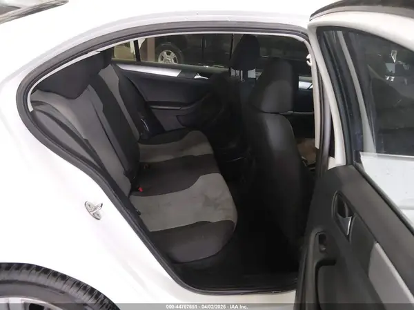 3VW2B7AJ1HM215492 2017 VOLKSWAGEN JETTA - Image 8