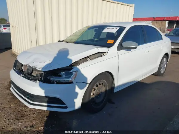 3VW2B7AJ1HM218649 2017 VOLKSWAGEN JETTA - Image 2