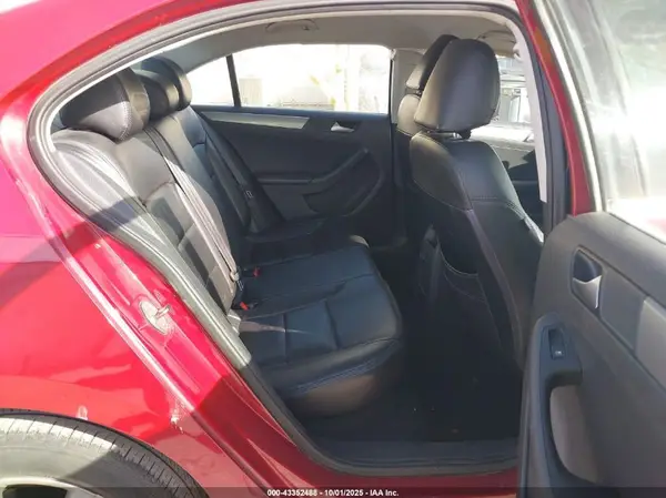 3VW2B7AJ1HM222183 2017 VOLKSWAGEN JETTA - Image 8