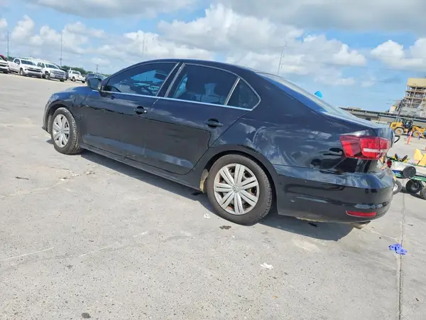 3VW2B7AJ1HM227156 2017 VOLKSWAGEN JETTA - Image 2